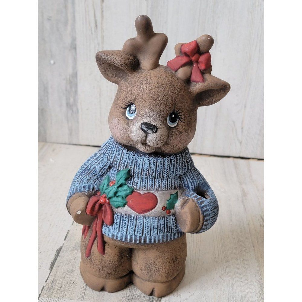 Ceramic girl reindeer heart mistletoe sweater‎ figure xmas decor